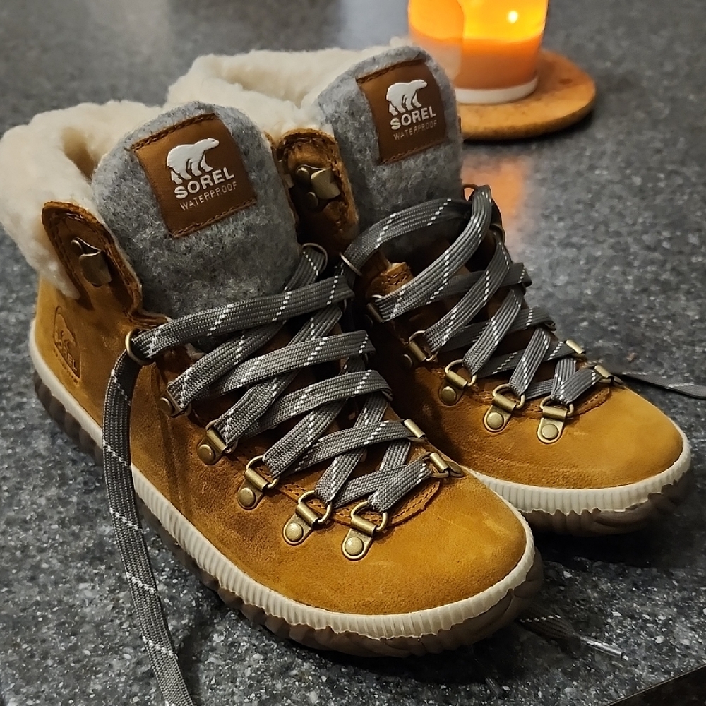 Brand New Worn Once Sorel Tan Boots with Gray Accents